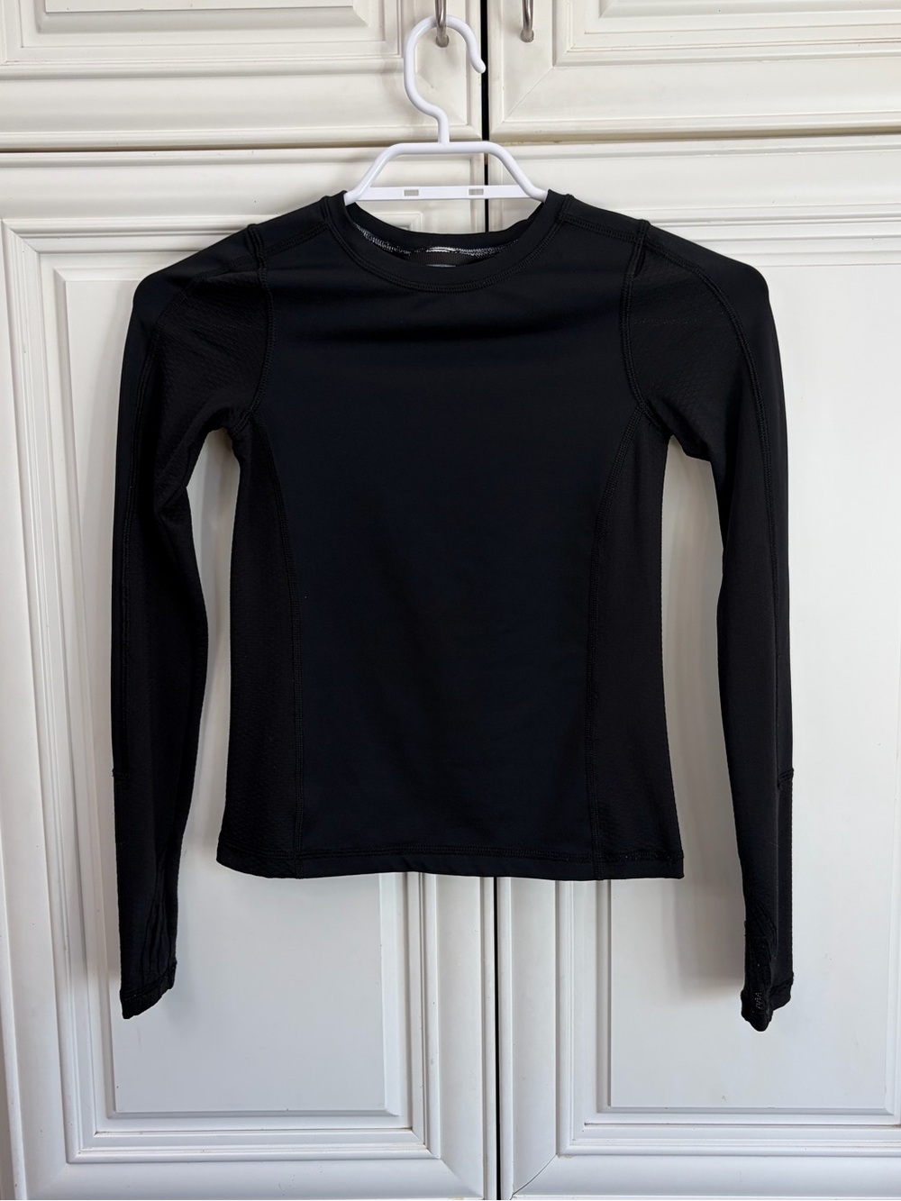 Ivivva by Lululemon girl’s long sleeve athletic shirt
